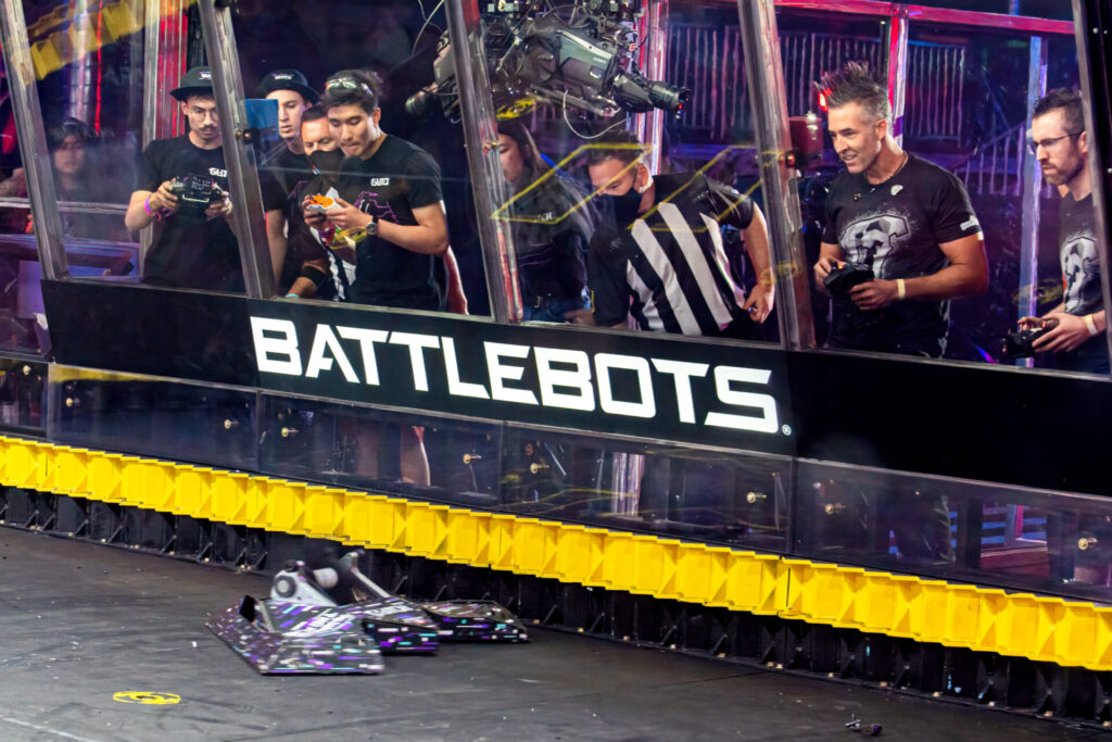 &Delta;&eta;&mu;&iota;&omicron;&upsilon;&rho;&gamma;ί&alpha; BattleBots &kappa;&alpha;&iota; &mu;&epsilon;ί&omega;&sigma;&eta; &tau;&omicron;&upsilon; &chi;ά&sigma;&mu;&alpha;&tau;&omicron;&sigmaf; &tau;&omega;&nu; &phi;ύ&lambda;&omega;&nu; - Autodesk Learn Lab