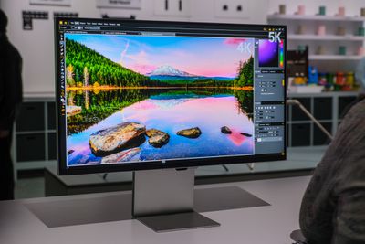 Μια φωτογραφία της οθόνης ViewFinity S9 της Samsung.