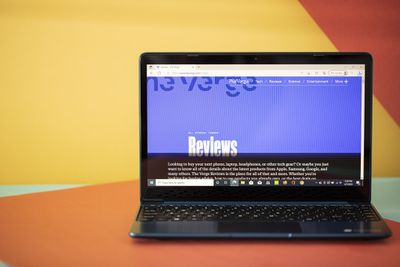 &Tau;&omicron; Gateway 14 &phi;&alpha;ί&nu;&epsilon;&tau;&alpha;&iota; &alpha;&pi;ό &mu;&pi;&rho;&omicron;&sigma;&tau;ά &kappa;&alpha;&iota; &epsilon;&mu;&phi;&alpha;&nu;ί&zeta;&epsilon;&iota; &tau;&eta;&nu; &alpha;&rho;&chi;&iota;&kappa;ή &sigma;&epsilon;&lambda;ί&delta;&alpha; The Verge.