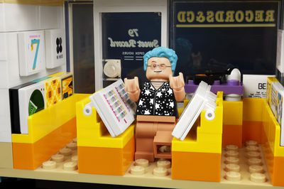 Lego RM σε δισκοπωλείο Lego.