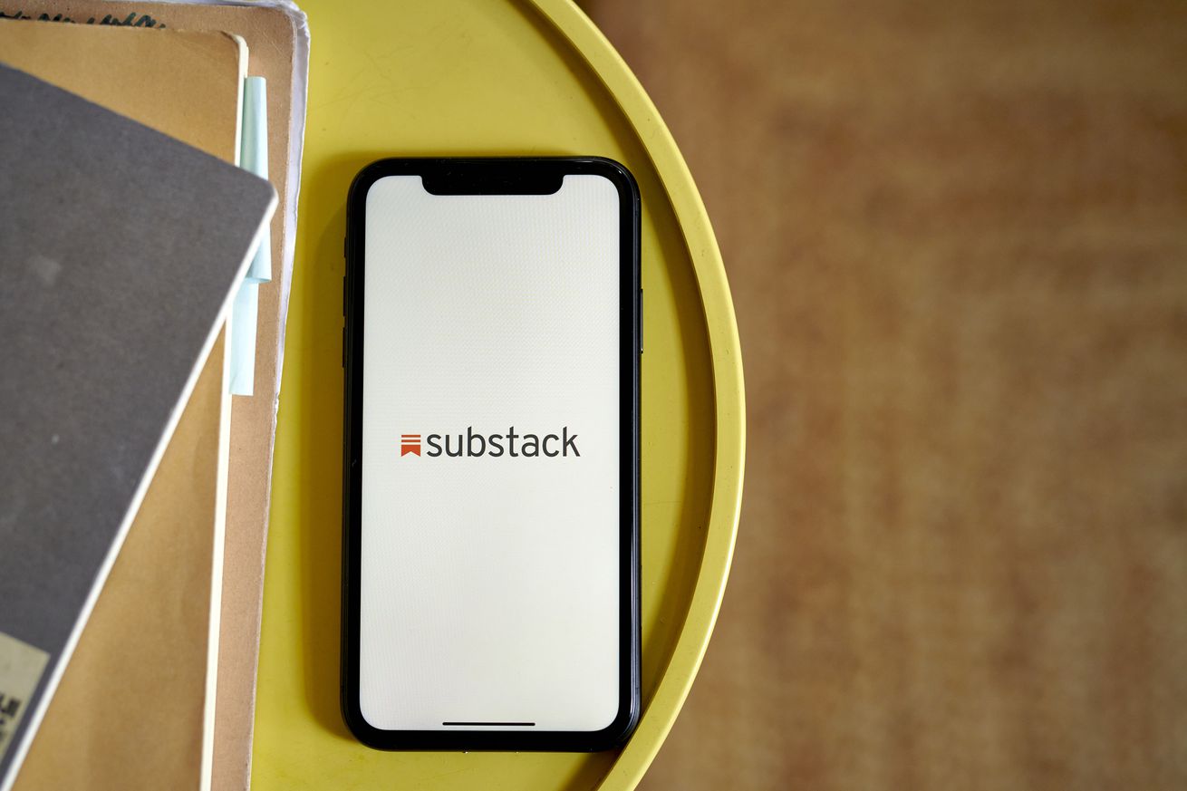 &Omicron; &Delta;&iota;&epsilon;&upsilon;&theta;ύ&nu;&omega;&nu; &Sigma;ύ&mu;&beta;&omicron;&upsilon;&lambda;&omicron;&sigmaf; &tau;&eta;&sigmaf; Substack &alpha;&pi;&omega;&theta;&epsilon;ί &tau;&omicron;&nu; Elon, &lambda;έ&epsilon;&iota; ό&tau;&iota; &eta; &kappa;&alpha;&tau;ά&sigma;&tau;&alpha;&sigma;&eta; &sigma;&tau;&omicron; Twitter &epsilon;ί&nu;&alpha;&iota; &laquo;&pi;&omicron;&lambda;ύ &alpha;&pi;&omicron;&gamma;&omicron;&eta;&tau;&epsilon;&upsilon;&tau;&iota;&kappa;ή&raquo;