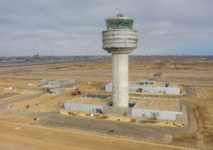 Jorge Chav&eacute;z Airport City, έ&nu;&alpha; έ&rho;&gamma;&omicron; &delta;&iota;&epsilon;&theta;&nu;&omicron;ύ&sigmaf; &epsilon;&mu;&beta;έ&lambda;&epsilon;&iota;&alpha;&sigmaf;