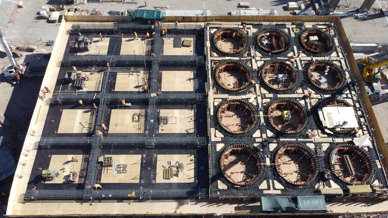 Tensa Construcciones, &eta; &nu;έ&alpha; &epsilon;&pi;&omicron;&chi;ή &tau;&eta;&sigmaf; &sigma;&upsilon;&nu;&epsilon;&rho;&gamma;&alpha;&sigma;ί&alpha;&sigmaf;