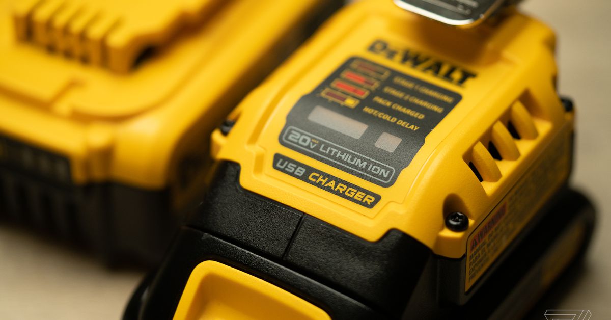 Η DeWalt έδωσε στην μπαταρία του ηλεκτρικού μου εργαλείου την ισχύ του USB-C