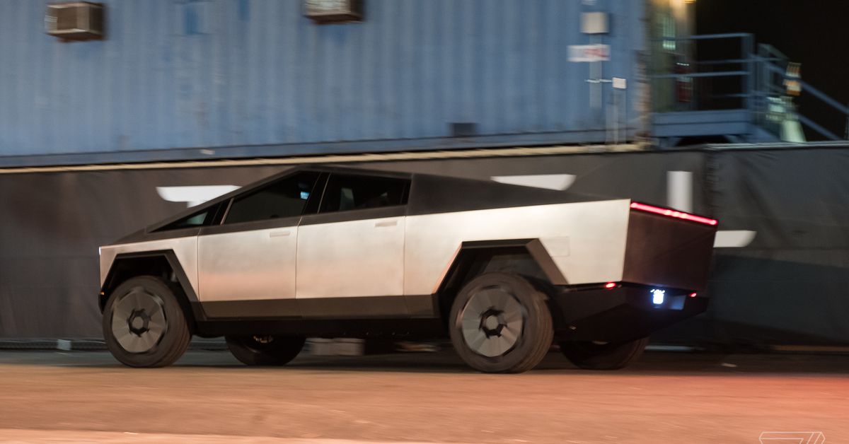 Η μαζική παραγωγή του Tesla Cybertruck δεν θα ξεκινήσει μέχρι το 2024