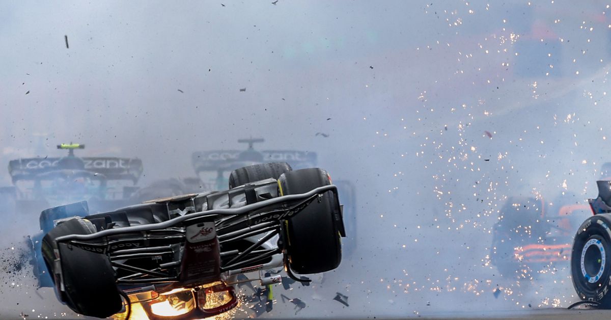 Ο οδηγός της Formula 1 επιβιώνει από τρομακτικό ατύχημα χάρη στην απαίτηση halo cockpit