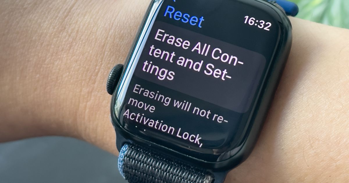 Πώς να επαναφέρετε εργοστασιακά το smartwatch σας